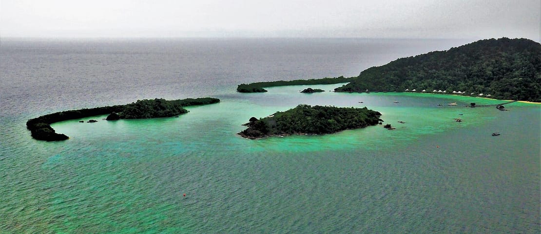 Neighbouring Islands, Bawah Island, Indonesia Copyright Kathrin Hübner