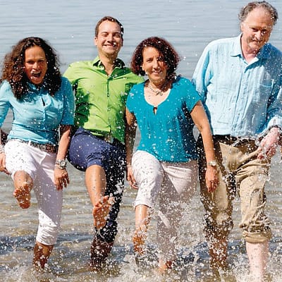 Das Team von Trauminselreisen im Ammersee bei Herrsching